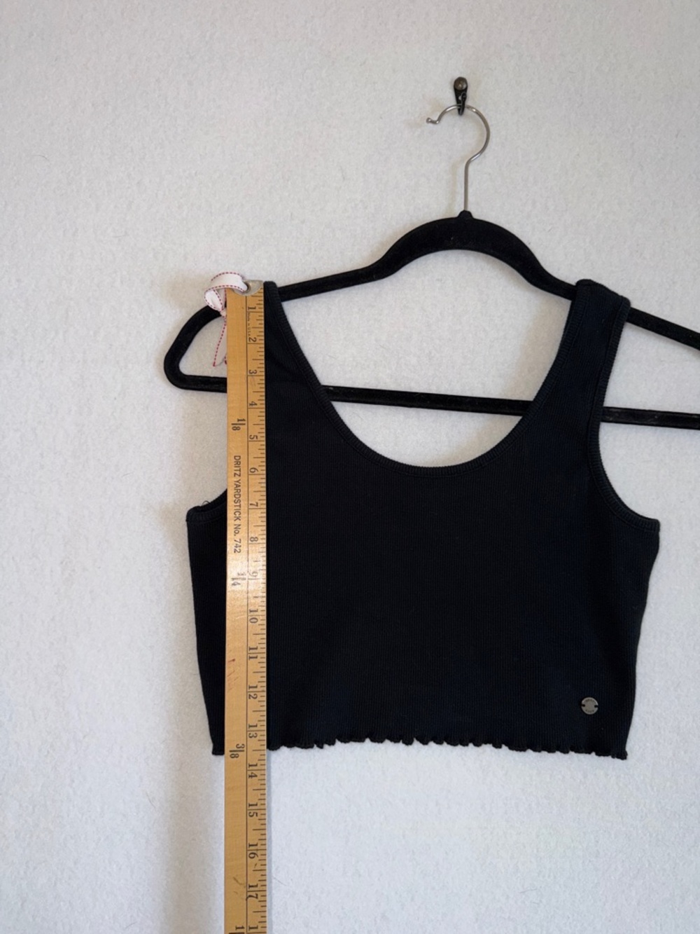 Roxy Black Ribbed Ruffle Edge Bottom Crop Tank Top - Picture 5 of 6
